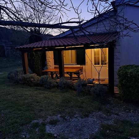 Holiday Home Frane Slivno  Kültér fotó