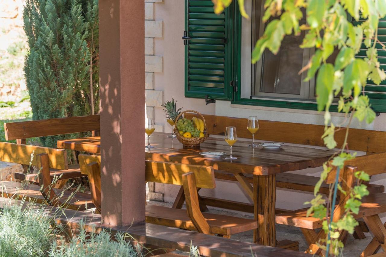 Holiday Home Frane Slivno  Kültér fotó