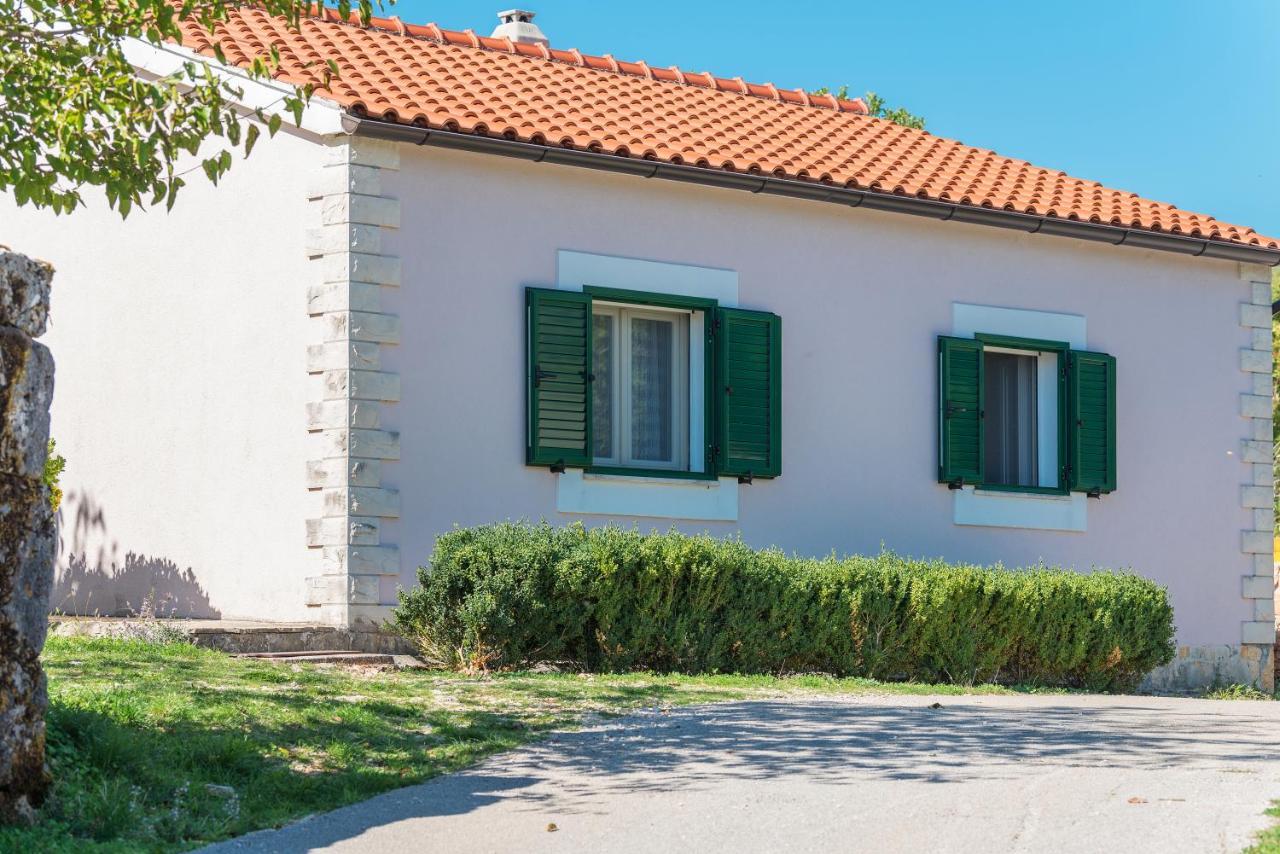 Holiday Home Frane Slivno  Kültér fotó