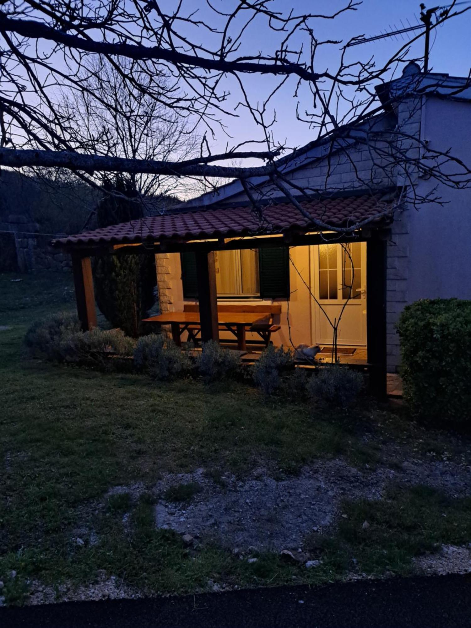 Holiday Home Frane Slivno  Kültér fotó